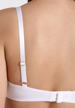 Triumph Make-Up Essentials Minimizer - Shapewear - White -Mode Lingerie Winkel 1623c35264f64c8aa9077d1e7b0a6ecb