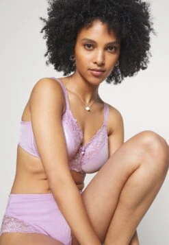 Triumph Ladyform Soft - Beugel Bh - Sweet Crocus -Mode Lingerie Winkel 1ded274af9334fd693506184c5478ddb