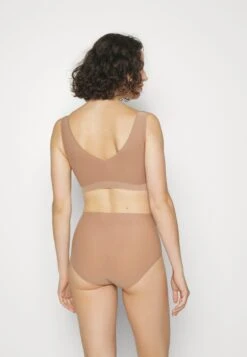 Chantelle Soft Stretch High Waist Briefs - Slip - Hellbraun 8 Chantelle Soft Stretch High Waist Briefs - Slip - Hellbraun -Mode Lingerie Winkel 212981e1ccaa4762b23b8ce61fa9a43b