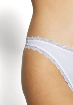 ESPRIT Feminine Hipster - String - White -Mode Lingerie Winkel 21799e0744af42ffb6c8c26b49c0ca96