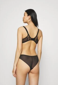 Chantelle Alto - Beugel Bh - Schwarz 7 Chantelle Alto - Beugel Bh - Schwarz -Mode Lingerie Winkel 25585d94bc0b41d79eb080a651006bef