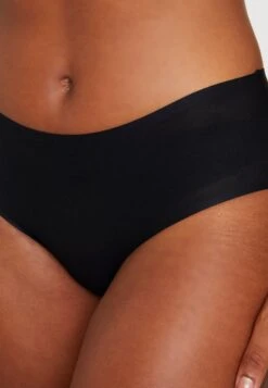 Chantelle Slip - Black 9 Chantelle Slip - Black -Mode Lingerie Winkel 2586285adeb14958acfcb468d81da459