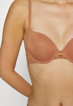 ESPRIT Modern Sexy Padded Bra - Beugel Bh - Cinnemon 11 ESPRIT Modern Sexy Padded Bra - Beugel Bh - Cinnemon -Mode Lingerie Winkel 38379e2c3bcd452b88893b1f61349742