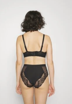 Chantelle Orangerie Dream High Waisted Brief - Slip - Black -Mode Lingerie Winkel 3a06469b247b418e86304be0d797944b