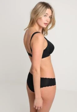 Triumph Comfort Minimizer - Beugel Bh - Black -Mode Lingerie Winkel 3e0bfe0ccaa14a6d81751756f87ce523