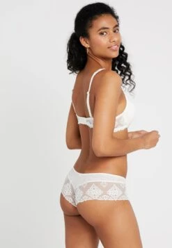 Chantelle Champs Elysees - Slip - Ivory -Mode Lingerie Winkel 40a60bbcc8694c80886e0a712919f5c5