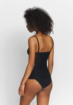 Chantelle Hemd - Schwarz -Mode Lingerie Winkel 5414217804414a8780e7a15dde8c01ff