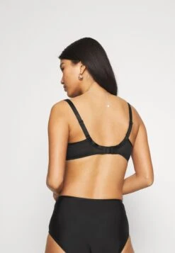 Chantelle Chic Essential - Beugel Bh - Schwarz -Mode Lingerie Winkel 56561d365f0644398a12b4ac62a3201c