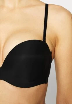 Triumph Stepy Soft - Strapless Bh - Black -Mode Lingerie Winkel 688287a965804587a57ceab8d569f03c