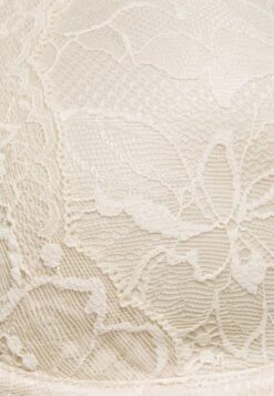 Triumph Amourette Charm - Beugel Bh - Creamy Dream -Mode Lingerie Winkel 74cc7d1073034b1b9b91bc9468817d44
