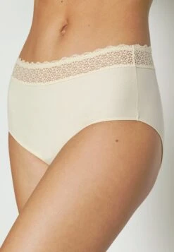 Triumph Feel Of Midi - Onderbroeken - Creamy Dream -Mode Lingerie Winkel 765d0524e44e4e089d019a7adf78c5f1