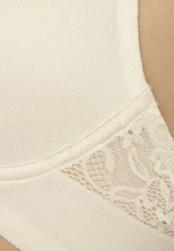 Triumph Vivid Spotlight W - Beugel Bh - Cameo Beige -Mode Lingerie Winkel 7677b0f8422343f4b73c807a07842171