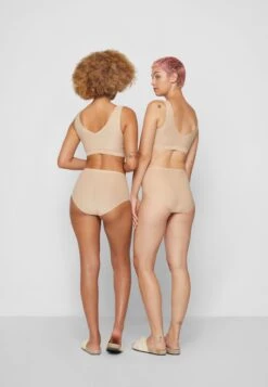 Chantelle Mit Soft Cups - Bustier - Nude -Mode Lingerie Winkel 79270e2b2c024d7cb1d9e2f05ae5a961