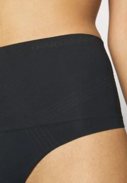 Chantelle Smooth Comfort High Waist Thong - String - Black -Mode Lingerie Winkel 7cfceef2246e4223aeac9edca755480c
