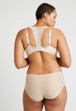 Chantelle Plus Softstretch Shorty - Shapewear - Nude 7 Chantelle Plus Softstretch Shorty - Shapewear - Nude -Mode Lingerie Winkel 80aa00c4a4e04f329d6d40d251d305e9