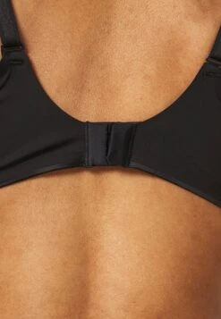 Chantelle Essentiall - T-Shirt Bh - Schwarz -Mode Lingerie Winkel 8896f6d063304da8b122ac9ad30ea4b4