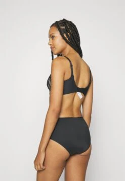 Chantelle Graphic Support Wirefree Bra - Triangel Bh - Black -Mode Lingerie Winkel 88b601781316403ea4321652c1ecafae