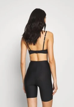 Triumph Medium Series Panty - Shapewear - Black -Mode Lingerie Winkel 88c08791b2a7404db5bc96db07245819