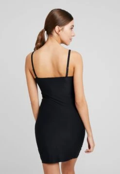 Chantelle Soft Unterkleid - Shapewear - Schwarz -Mode Lingerie Winkel 8bdb28f0086845d0abb89c09d4ab9e48