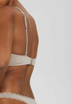 ESPRIT Feminine Micro Par - Triangel Bh - Light Taupe -Mode Lingerie Winkel 970b778f87244dd6b3836048398257d5