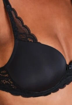 Triumph Amourette Spotlight- Beugel Bh - Black -Mode Lingerie Winkel 9940e753a1b445a5b36dfb47513c148c