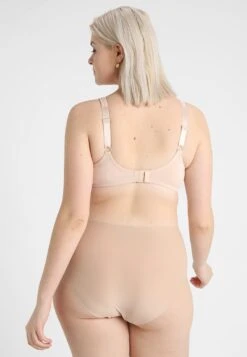 Chantelle Plus Size - Slip - Nude -Mode Lingerie Winkel 9b87bdb68be643378bc1d2f74ec926d0