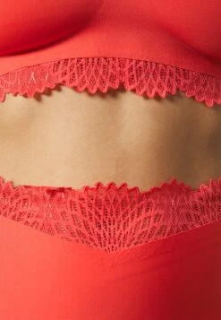 Triumph Highwaist Panty - Onderbroeken - Flame -Mode Lingerie Winkel a023f49190314b6c981a95e87439371d