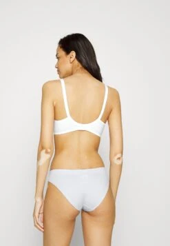 Triumph Classic Stretch - Triangel Bh - White -Mode Lingerie Winkel a2751742f2934e10a7c7e42a6e09c7c4