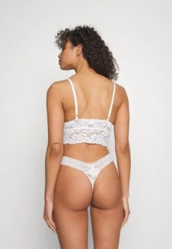 Anna Field 2 Pack Stella / 001 - White_402 - Pink - Bustier - 001 - White_402 - Pink -Mode Lingerie Winkel a6a3b721c23043dfb85d4d4a19f6182e