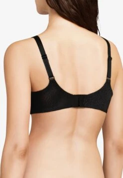 Chantelle Magnifique Very Covering Molded - Beugel Bh - Black -Mode Lingerie Winkel a7f725c76db34a88a5c3f359a1bd9528