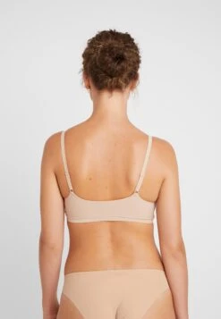 Chantelle Bustier - Nude -Mode Lingerie Winkel a92937d1f5634c6684f64e315d6e2985