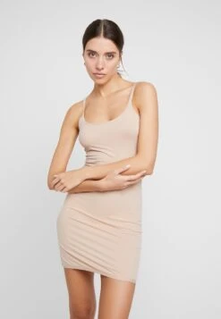 Chantelle Soft Unterkleid - Shapewear - Nude 6 Chantelle Soft Unterkleid - Shapewear - Nude -Mode Lingerie Winkel a94e0d52cb3c430db1702ea582275a9c