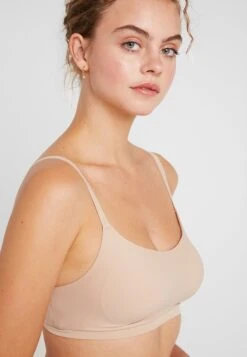 Chantelle Bustier - Nude -Mode Lingerie Winkel ac656612a04049ad8da263a86ca2c30a