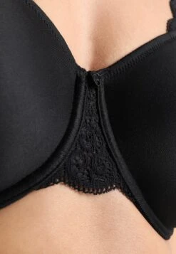 Triumph Amourette- Beugel Bh - Black -Mode Lingerie Winkel ad8f4244ff924599a9f384084b332036