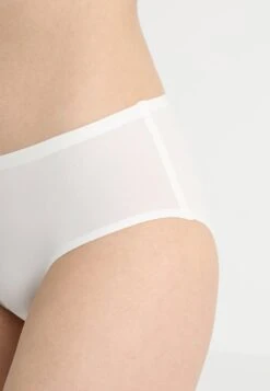 Chantelle Slip - Elfenbein -Mode Lingerie Winkel afe5eb6c7d31475eb9ceaf33d6b4e977