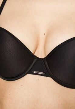 Chantelle Bare Essential-Half-Cup Memory - Beugel Bh - Black -Mode Lingerie Winkel b37847bc310445b78811ce17f4b12de7