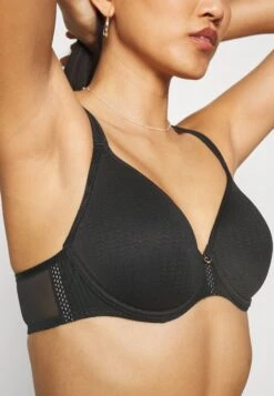 Chantelle Chic Essential Spacer - Beugel Bh - Schwarz -Mode Lingerie Winkel b4707753e4fc4f3b999dc61b2c925826
