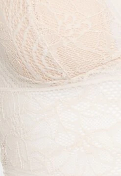 Chantelle Floral Touch Wirefree- Bustier - Golden Beige -Mode Lingerie Winkel b8e1044204ac494d85eaeffc72a07359