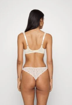 Triumph Comfort Minimizer - Beugel Bh - Teint -Mode Lingerie Winkel bfdda5e3605b411b8d8b2b8daffdfb8e