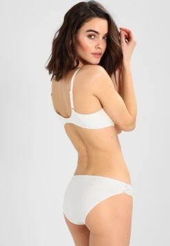 Chantelle Orangerie- Slip - Elfenbein 7 Chantelle Orangerie- Slip - Elfenbein -Mode Lingerie Winkel c7bd56a32ae541879ef9eb14b61e19a9