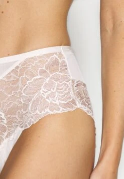Triumph Peony Florale - Onderbroeken - Angora -Mode Lingerie Winkel ca5645c72b444791ac8d9eefc727bf7e