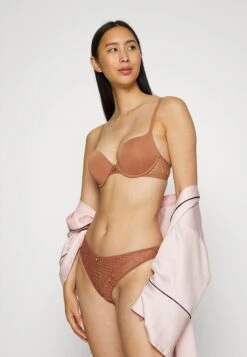 ESPRIT Modern Sexy Padded Bra - Beugel Bh - Cinnemon 9 ESPRIT Modern Sexy Padded Bra - Beugel Bh - Cinnemon -Mode Lingerie Winkel d072892322b64fd2bafa389fe0577f23