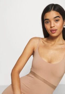 Triumph Infinite Sensation - Hemd - Smooth Skin -Mode Lingerie Winkel d589b1dd17b648779e326a716ad8c381