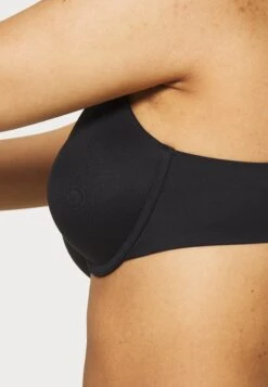 Triumph Body Make Up Soft Touch - Push-Up Bh - Black -Mode Lingerie Winkel d655221b7ae14990bf212d5fb13d042a