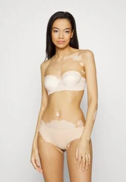Triumph Vivid Spotlight - Strapless Bh - Beige -Mode Lingerie Winkel dc080edf57ab43e8ad38dba64fe5e07a