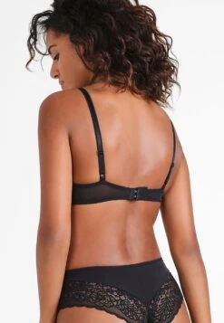 Triumph Amourette Spotlight- Beugel Bh - Black -Mode Lingerie Winkel e2ffa7cec254495ca90b2c636adb783b