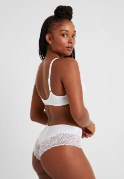 Triumph Amourette - Triangel Bh - White -Mode Lingerie Winkel f3d12c16b1db493f87a0531d65d4d2ea