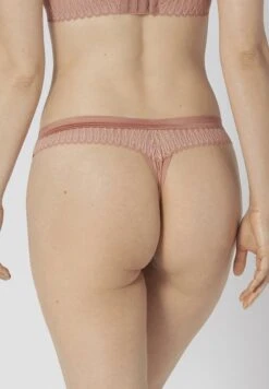 Triumph Aura Spotlighthigh Leg - String - Sunkiss -Mode Lingerie Winkel f48e2fbc210d4dc7921f2768ba0dfe9f