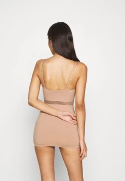 Triumph Infinite Sensation - Hemd - Smooth Skin -Mode Lingerie Winkel feec4ac045aa46a79d5c35a7b02863cc